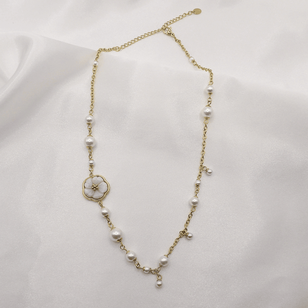 COLLIER MAUD